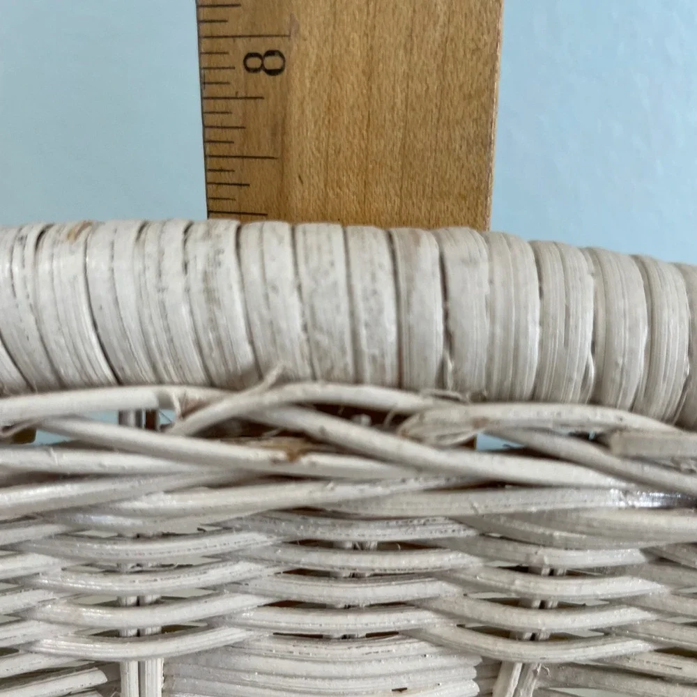Vintage White Wicker Wall Shelf Hanging Display English Cottage Decor